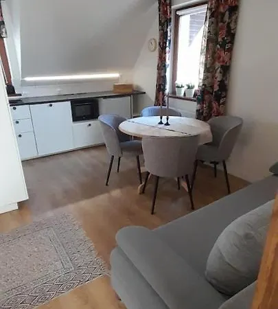 Emzetka 포비에로보