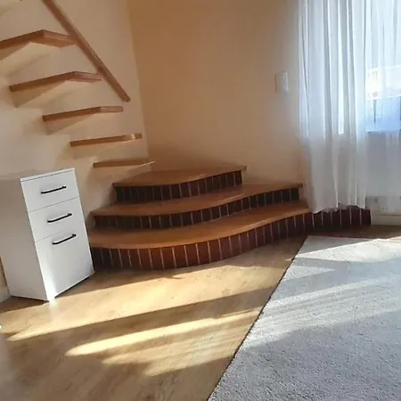 Appartement Emzetka *