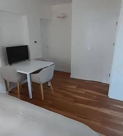 Emzetka Apartment Pobierowo